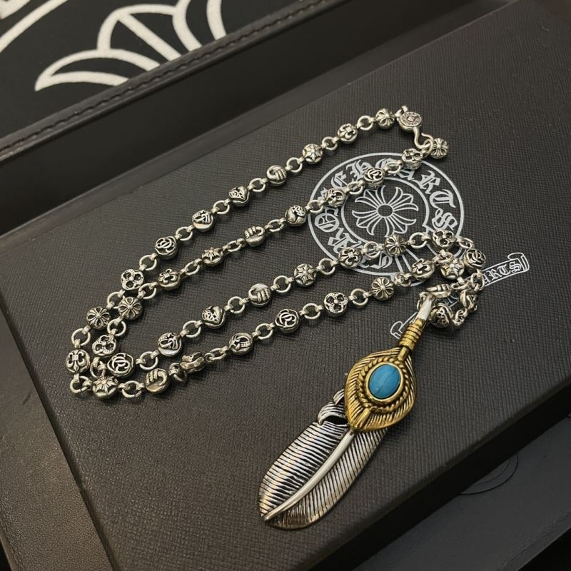 Ch*0me He**ts necklaces